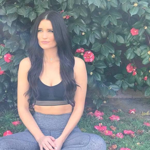 Meet your Posher, Jillian - Picture 1 of 1